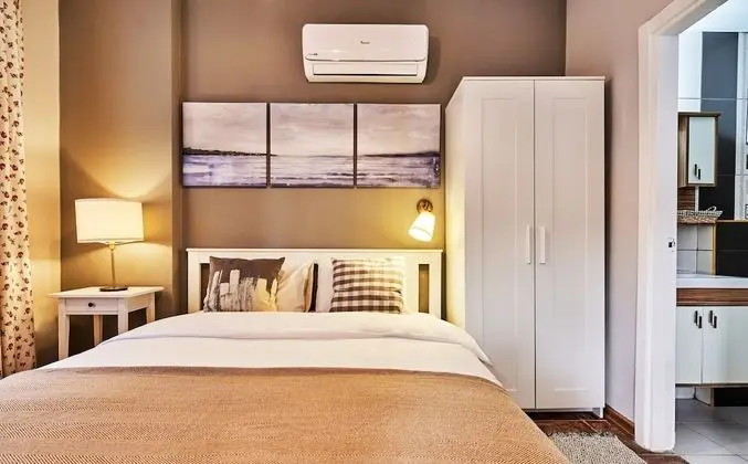 Basic Apartment, 1 Queen Bed, Kitchen, Garden View
