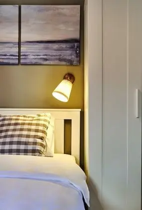 Basic Apartment, 1 Queen Bed, Kitchen, Garden View