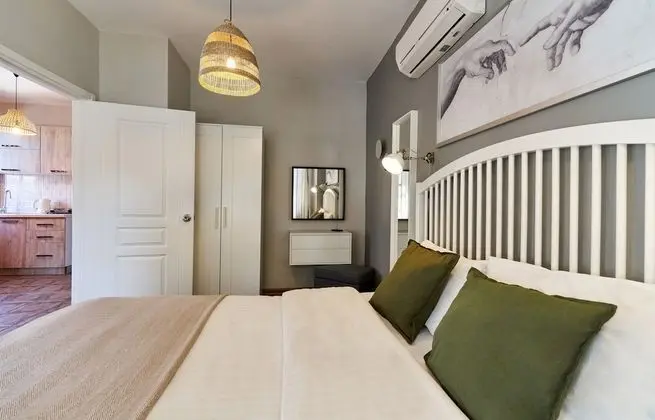 Exclusive Apartment, 1 Bedroom, Kitchen, Garden View
