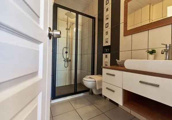 Exclusive Apartment, 1 Bedroom, Kitchen, Garden View