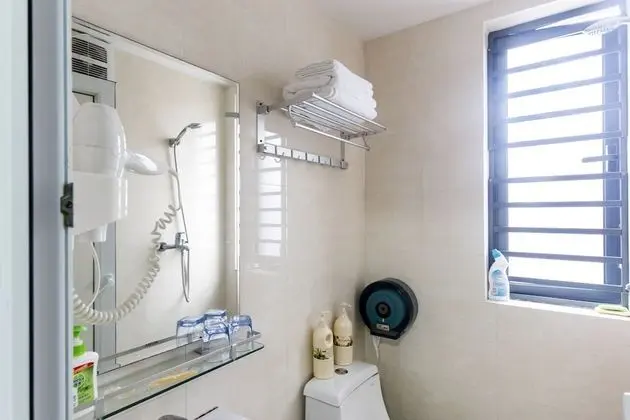 Business Tek Büyük Yataklı Oda