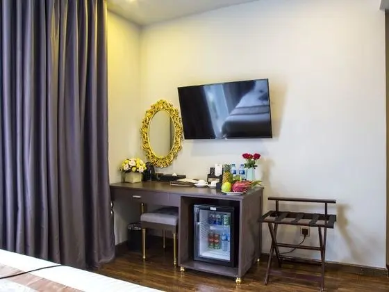 Premium Tek Büyük Yataklı Oda, Şehir Manzaralı (Premium)