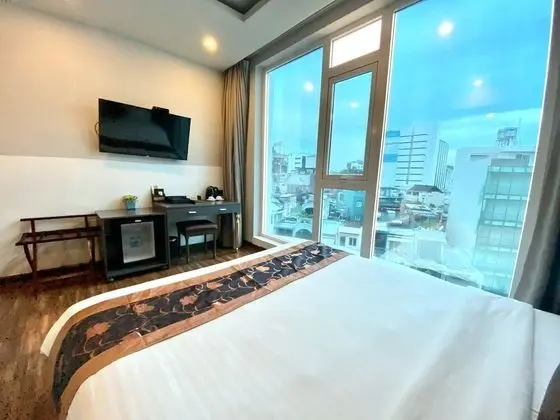 Premium Tek Büyük Yataklı Oda, Şehir Manzaralı (Premium)