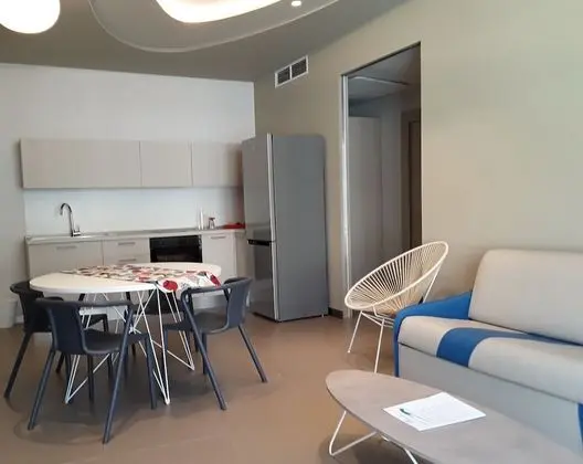 Deluxe Apart Daire, Havuz Manzaralı