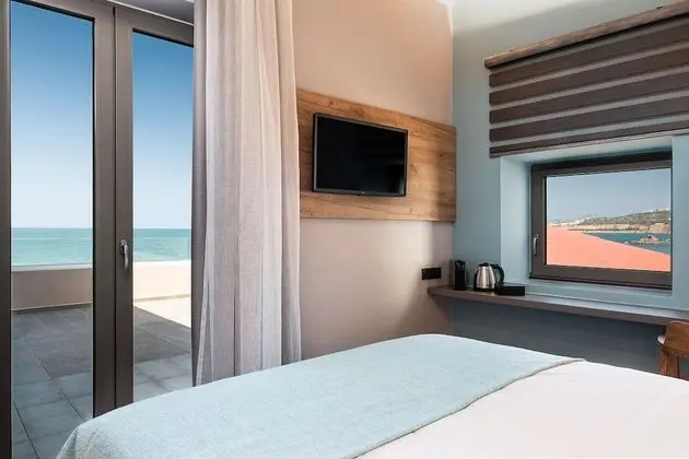 Superior Süit, Balkon, Denize Sıfır