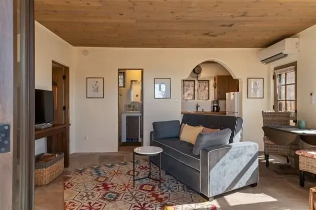 Ev (Cielito - Two Kiva Fireplaces Walk to)
