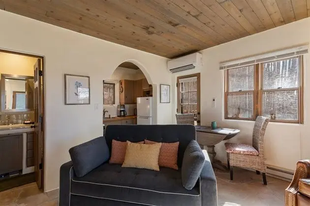 Ev (Cielito - Two Kiva Fireplaces Walk to)