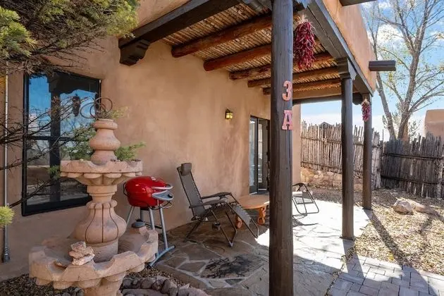 Ev (Cielito - Two Kiva Fireplaces Walk to)