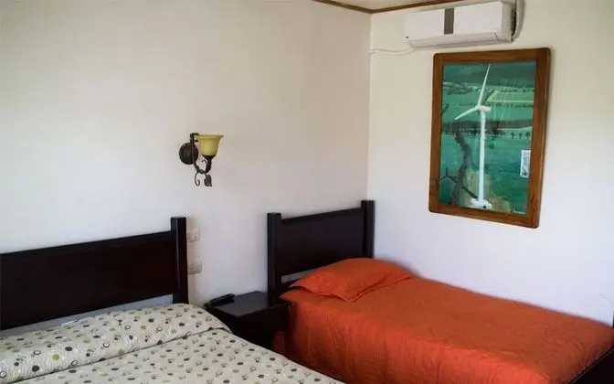 Standard Üç Kişilik Oda, Havuz Kullanımı, Tepe Manzaralı