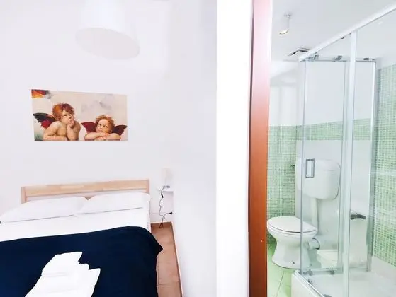 Basic Tek Büyük Yataklı Oda