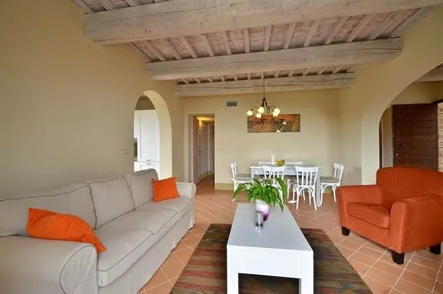 Ev, 2 Yatak Odası, Balkon