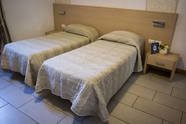 Tek Büyük veya İki Ayrı Yataklı Oda