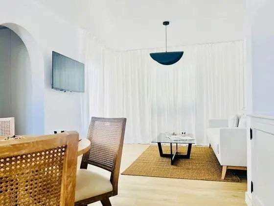 Premium Apart Daire, Havuz Manzaralı