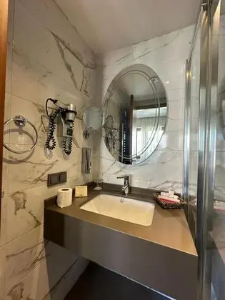 Deluxe Oda Balkonlu, Boğaz Manzaralı