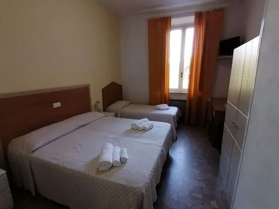 Standard Üç Kişilik Oda, Park Manzaralı