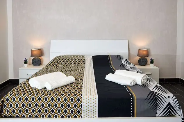 Design Tek Büyük Yataklı Oda