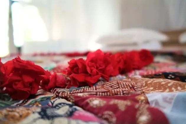 Deluxe Double Room with Side Sea View