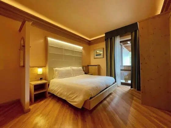 Standard Oda, 1 Büyük (Queen) Boy Yatak, Balkon, Dağ Manzaralı