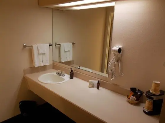 Value Double Queen Room