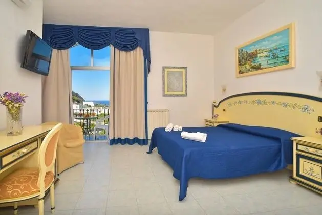 Superior Tek Büyük Yataklı Oda, Balkon, Deniz Manzaralı
