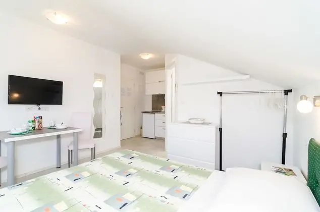 Superior Stüdyo, 1 Büyük (Queen) Boy Yatak, Bahçe Manzaralı