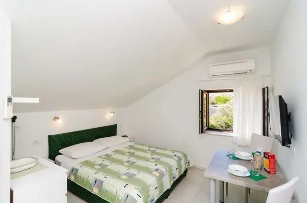 Superior Stüdyo, 1 Büyük (Queen) Boy Yatak, Bahçe Manzaralı