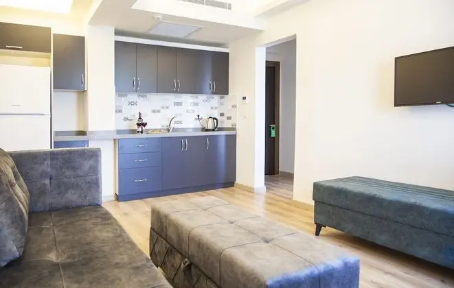 Standard Suite Custom Oda
