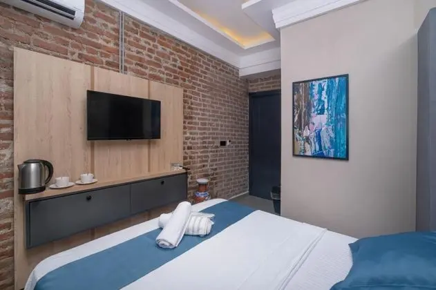 Tek Kişilik, Sokak Manzaralı, Klimalı