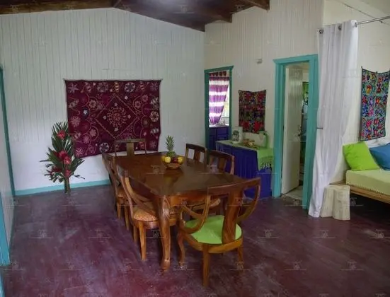 Basic Kır Evi, 3 Yatak Odası, Veranda