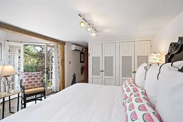 Ev (Cinco Chimineas - Indoor Pool, Walk t)