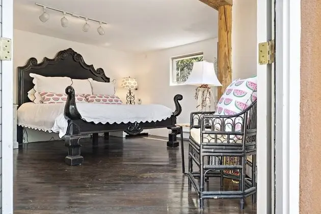 Ev (Cinco Chimineas - Indoor Pool, Walk t)