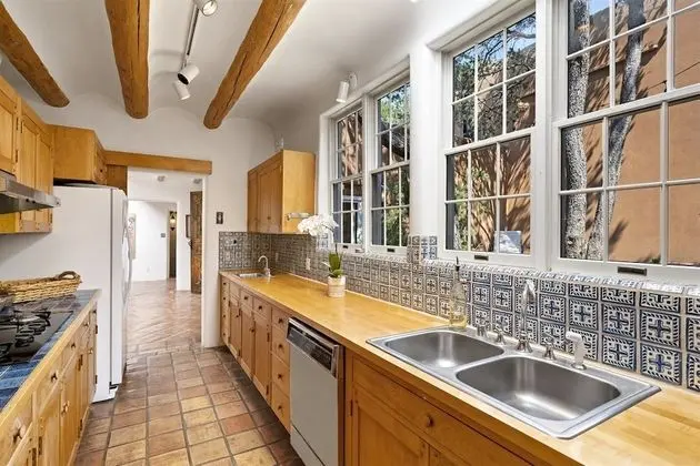 Ev (Cinco Chimineas - Indoor Pool, Walk t)
