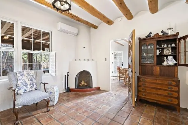 Ev (Cinco Chimineas - Indoor Pool, Walk t)