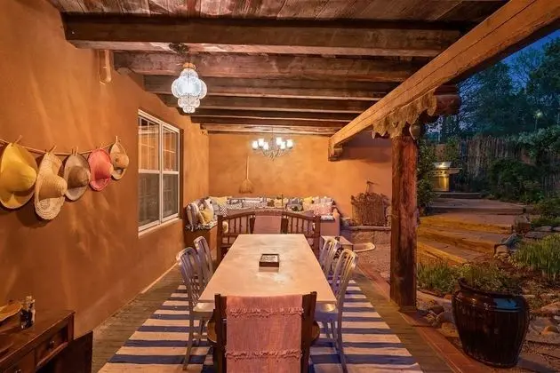 Ev (Cinco Chimineas - Indoor Pool, Walk t)