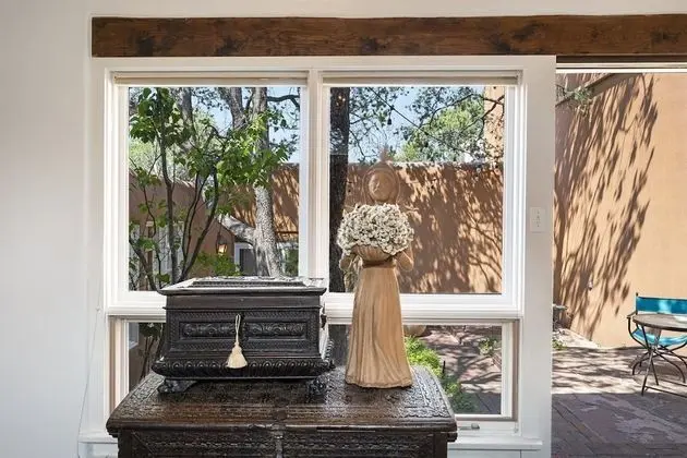 Ev (Cinco Chimineas - Indoor Pool, Walk t)