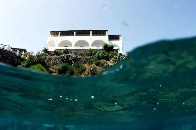 Superior Tek Büyük veya İki Ayrı Yataklı Oda, Teras, Deniz Manzaralı