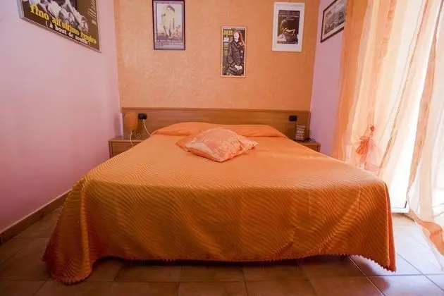 Economy Tek Büyük veya İki Ayrı Yataklı Oda