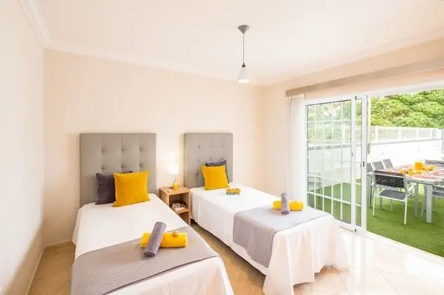 Villa, 6 Yatak Odası, Kişiye Özel Havuzlu, Havuz Manzaralı