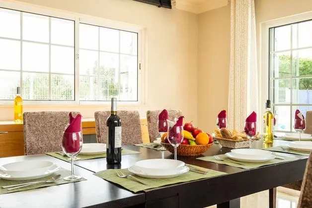 Villa, 6 Yatak Odası, Kişiye Özel Havuzlu, Havuz Manzaralı