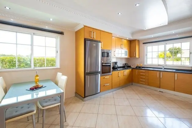 Villa, 6 Yatak Odası, Kişiye Özel Havuzlu, Havuz Manzaralı