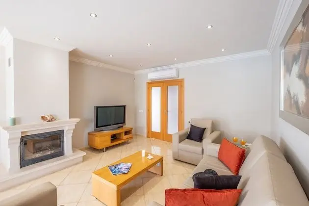 Villa, 6 Yatak Odası, Kişiye Özel Havuzlu, Havuz Manzaralı