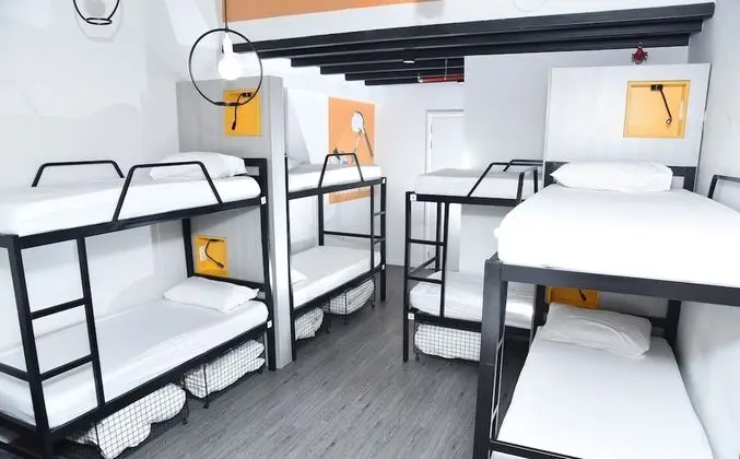 10-Bed Mixed Dormitory Room