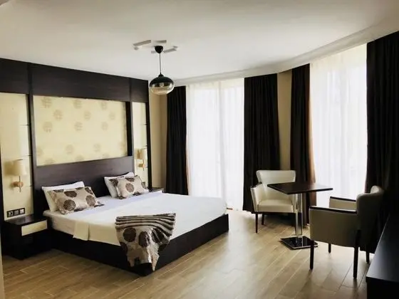 Standart Oda, Şehir Manzaralı