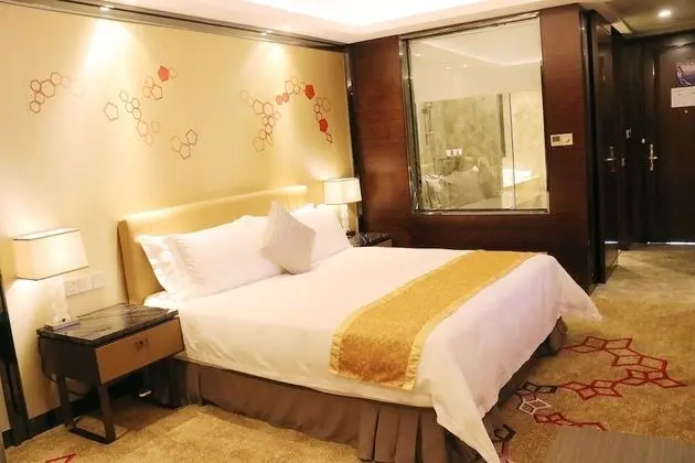 Luxury Oda