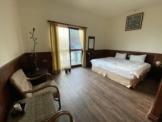 Tek Büyük Yataklı Oda, Balkon