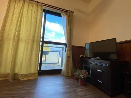 Tek Büyük Yataklı Oda, Balkon