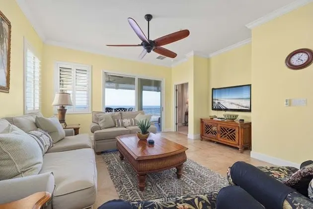 Daire (751 Cinnamon Beach)