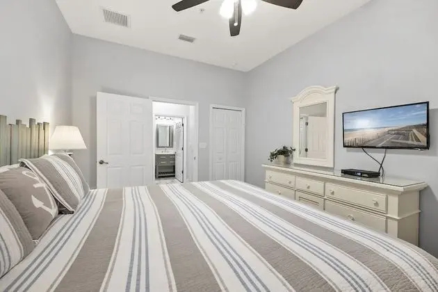 Daire (824 Cinnamon Beach)