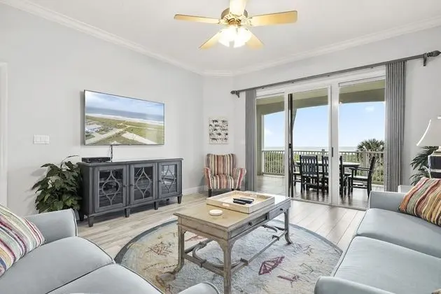 Daire (824 Cinnamon Beach)