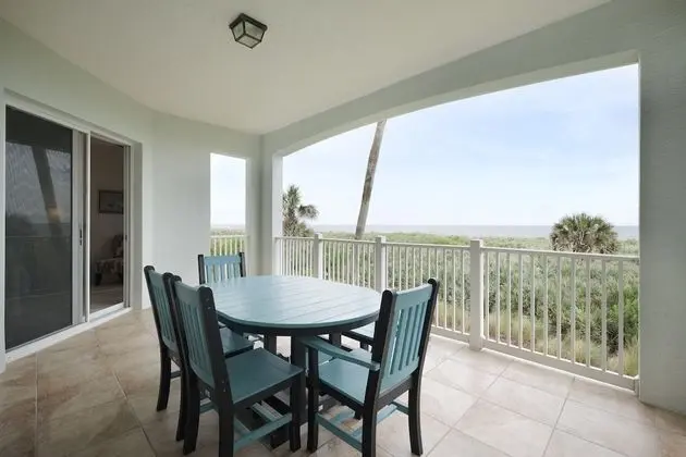 Daire (824 Cinnamon Beach)
